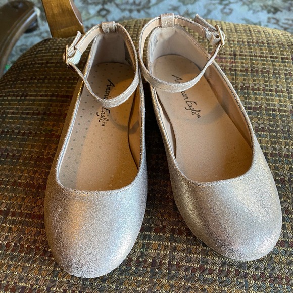 American Eagle Girls Gold Sparkle Ballet Flats Sandals Ankle Strap Size 13 - Picture 3 of 6